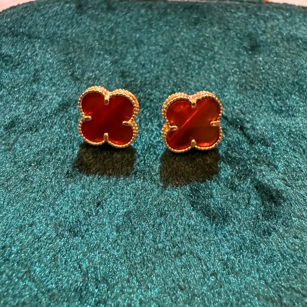 18k Real Saudi gold clover earrings